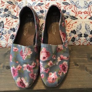Floral Toms